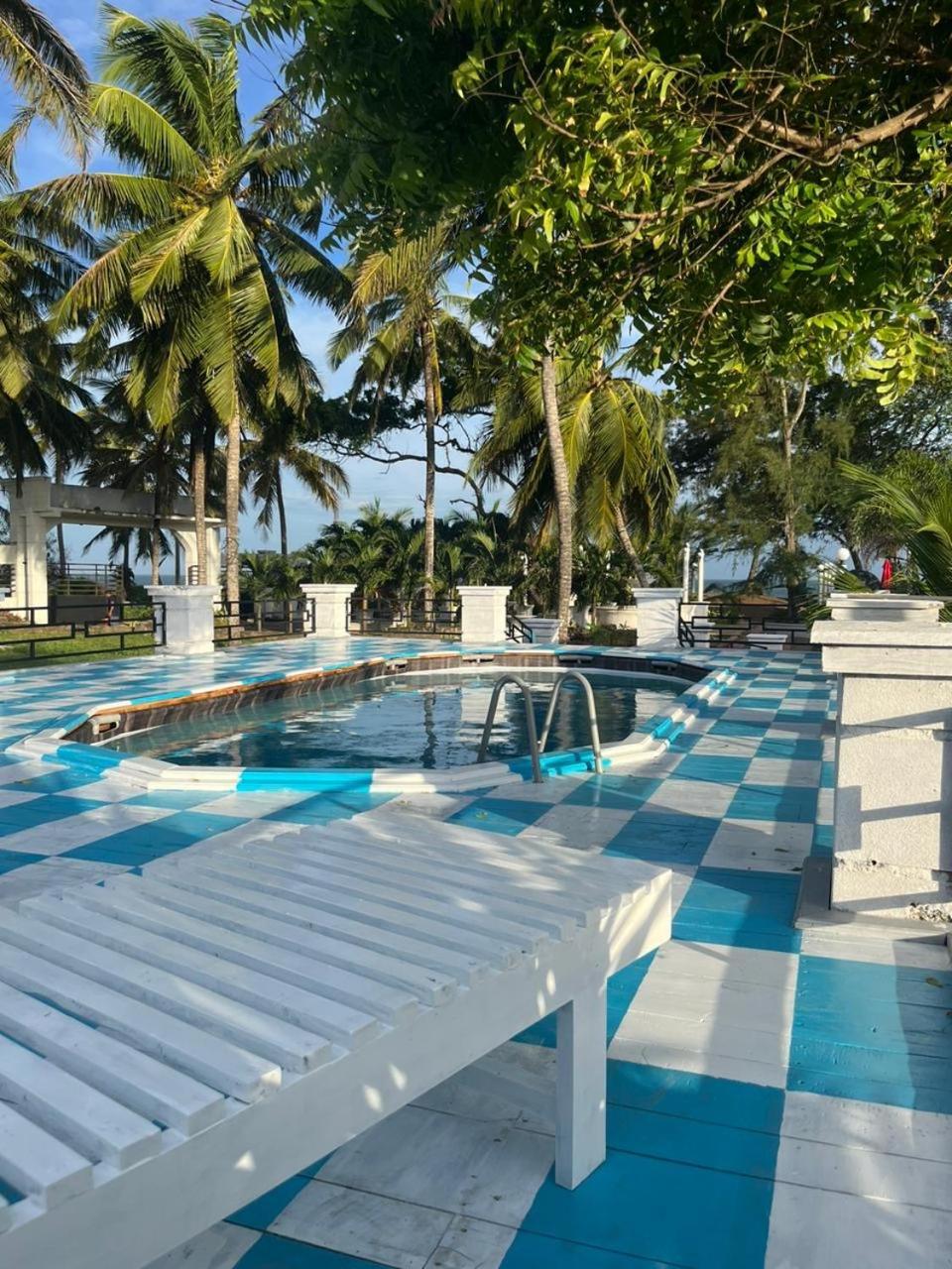 Ceylonta Beach Resort And Spa Хамбантота Экстерьер фото