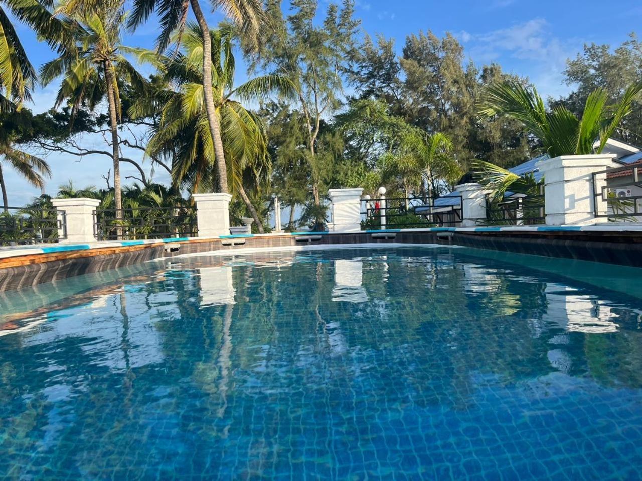 Ceylonta Beach Resort And Spa Хамбантота Экстерьер фото